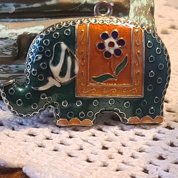 Vintage Cloisonne Enamel Elephant Pendant with Floral Design - Picture 2 of 5